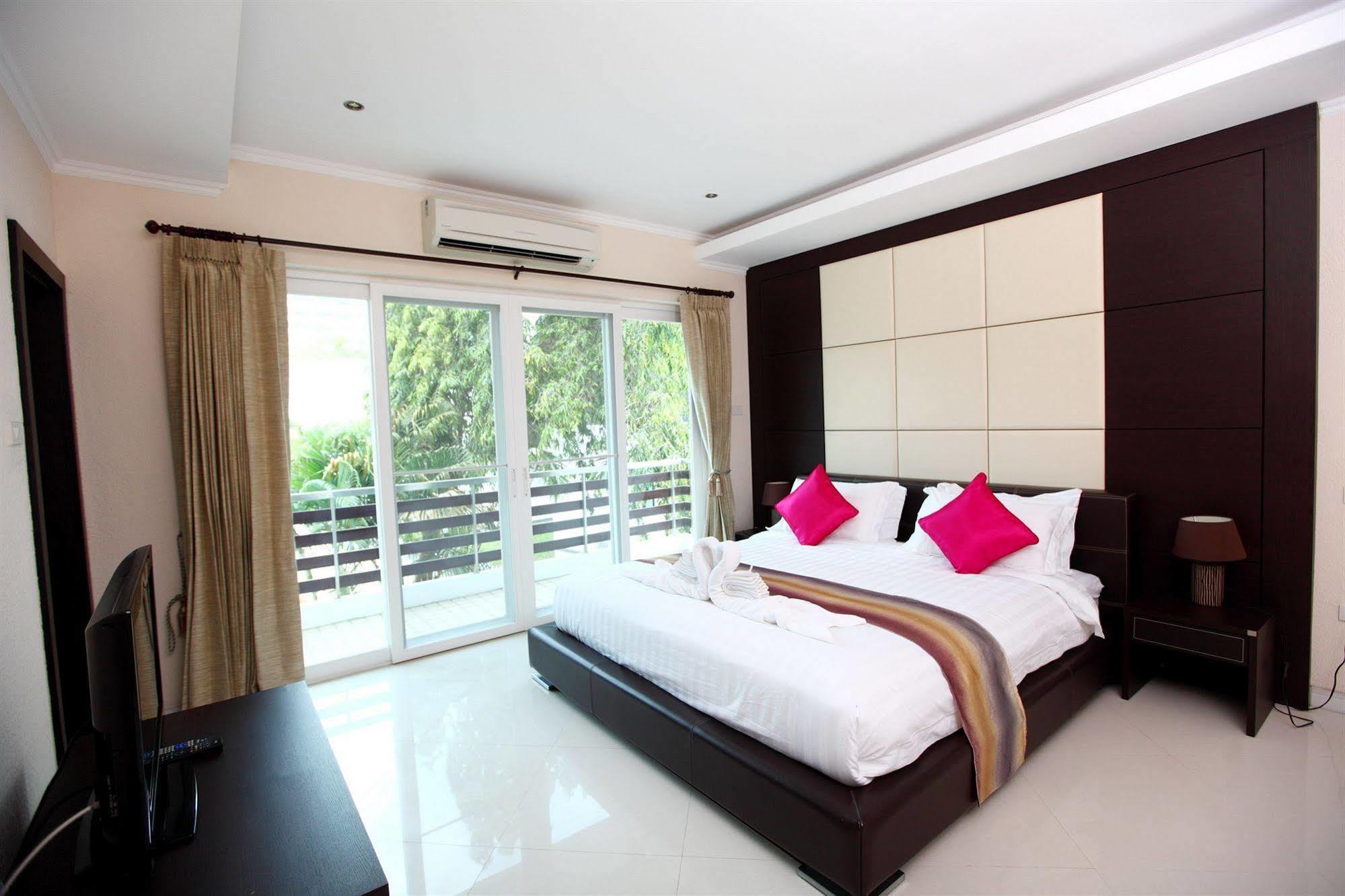Hidden Palm Pool Villas Pattaya Luaran gambar